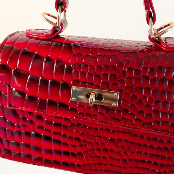 Red Snakeskin Mini Top Handle Crossbody Shoulder Bag - Picture 5 of 10